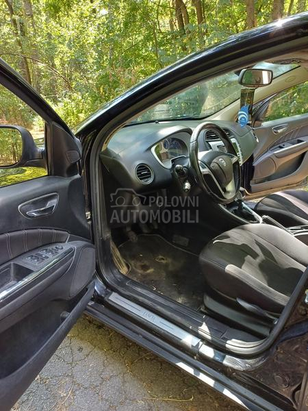 Lancia Delta 1.4 TJET