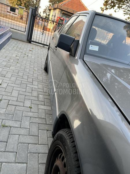 Mercedes Benz W124 2.0