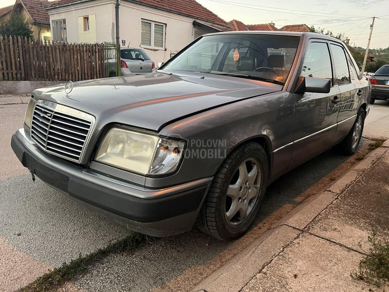 Mercedes Benz W124 2.0