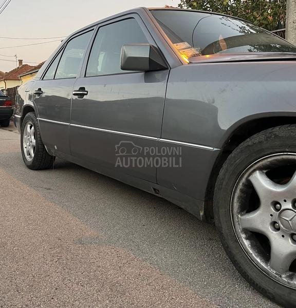 Mercedes Benz W124 2.0