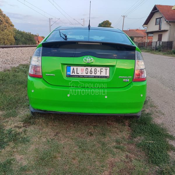 Toyota Prius 1.5hibrid TNG