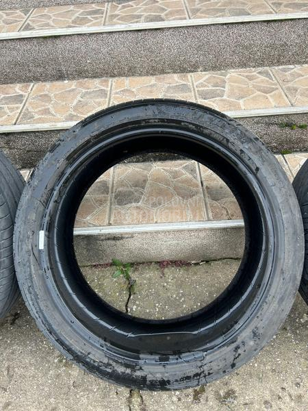 Michelin 235/40 R19 Letnja