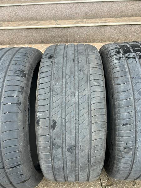 Michelin 235/40 R19 Letnja