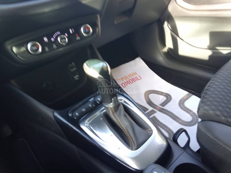 Opel Crossland X  CROSSOWER