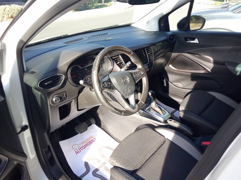 Opel Crossland X  CROSSOWER