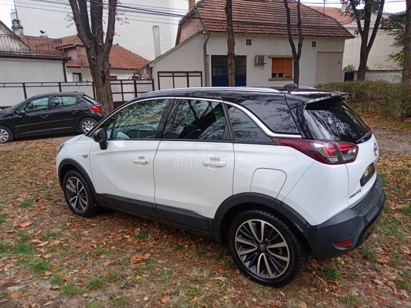 Opel Crossland X  CROSSOWER