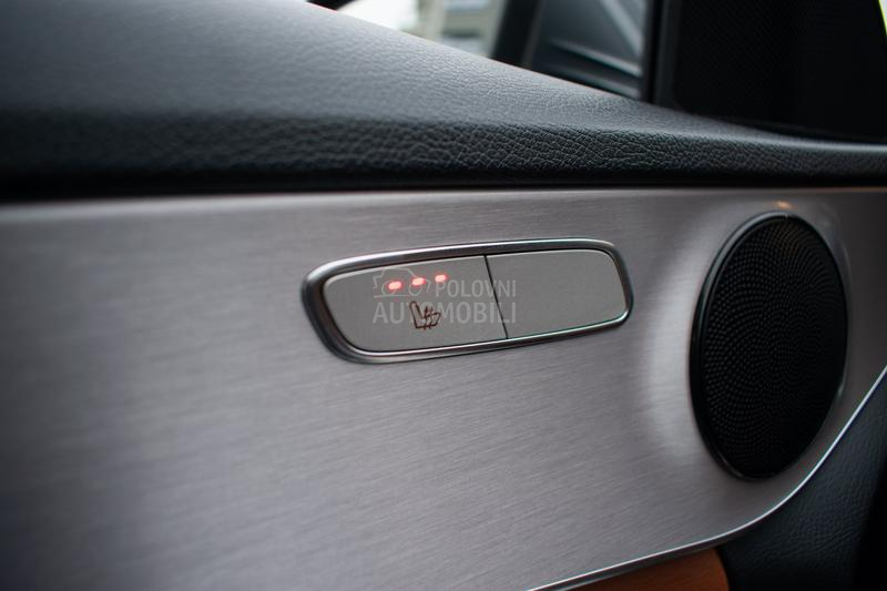 Mercedes Benz C 300 C300DE