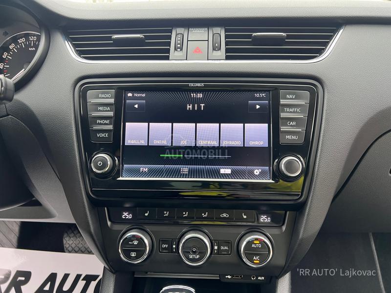 Škoda Octavia 1.6TDI PANO-LED