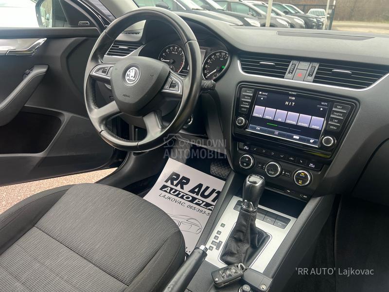Škoda Octavia 1.6TDI PANO-LED