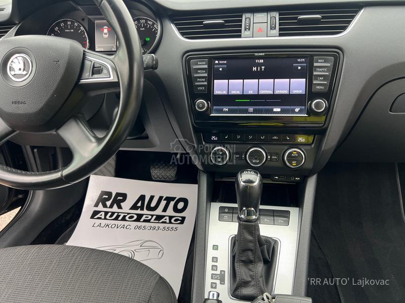 Škoda Octavia 1.6TDI PANO-LED