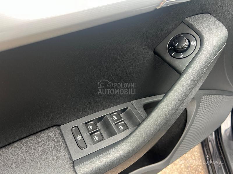 Škoda Octavia 1.6TDI PANO-LED