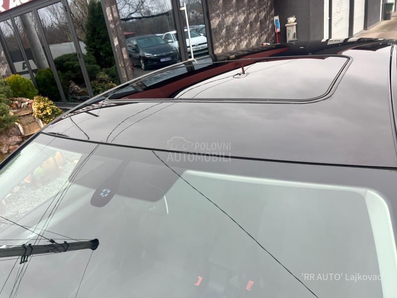 Škoda Octavia 1.6TDI PANO-LED