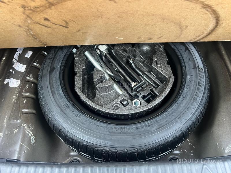 Škoda Octavia 1.6TDI PANO-LED