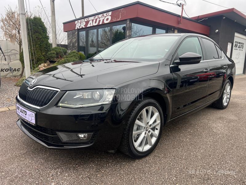 Škoda Octavia 1.6TDI PANO-LED