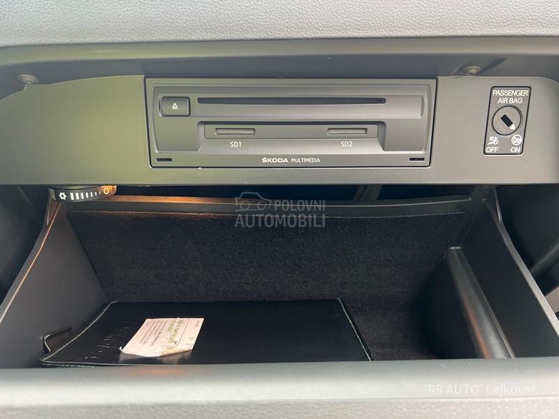 Škoda Octavia 1.6TDI PANO-LED