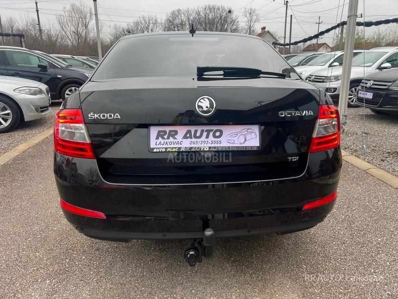 Škoda Octavia 1.6TDI PANO-LED