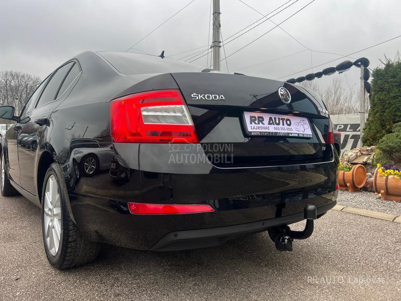 Škoda Octavia 1.6TDI PANO-LED