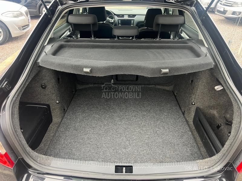 Škoda Octavia 1.6TDI PANO-LED