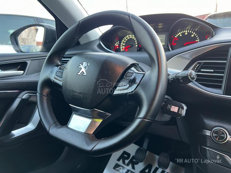 Peugeot 308 1.6HDI BLACK EDT.