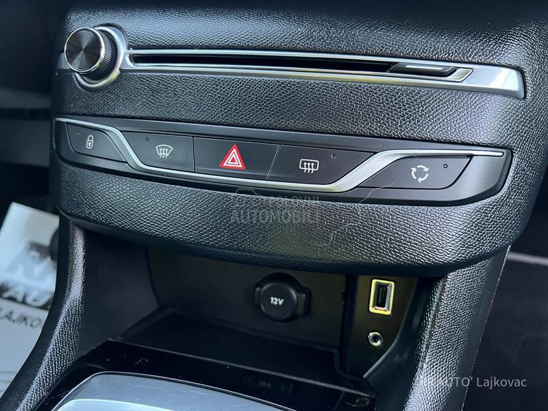 Peugeot 308 1.6HDI BLACK EDT.