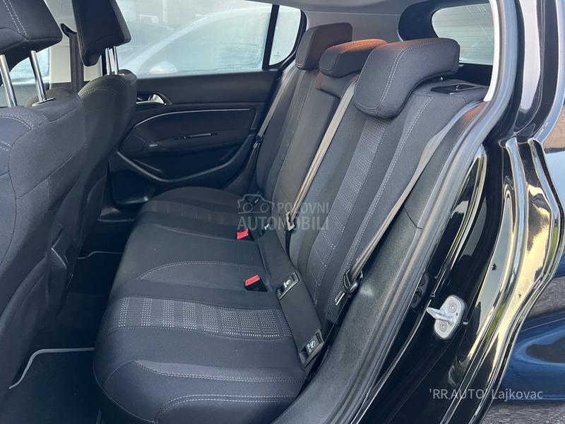 Peugeot 308 1.6HDI BLACK EDT.