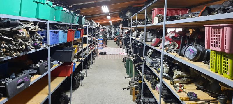 VRATA BRANIK KRILO FAR