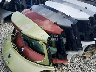 VRATA BRANIK KRILO FAR za Nissan Micra, Qashqai, Qashqai + 2