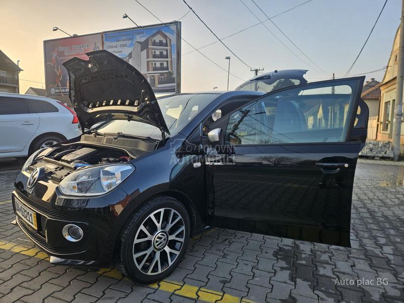 Volkswagen up! 1.0mpi STREET/NAV