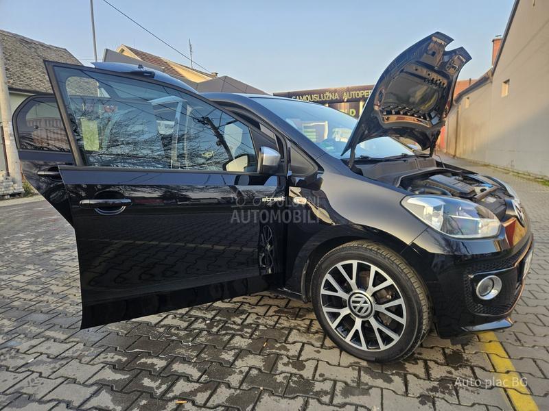 Volkswagen up! 1.0mpi STREET/NAV