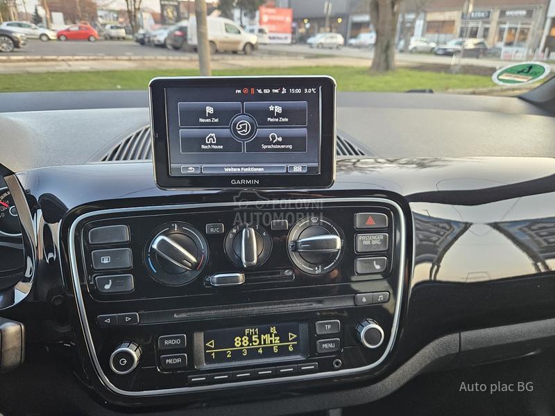 Volkswagen up! 1.0mpi STREET/NAV