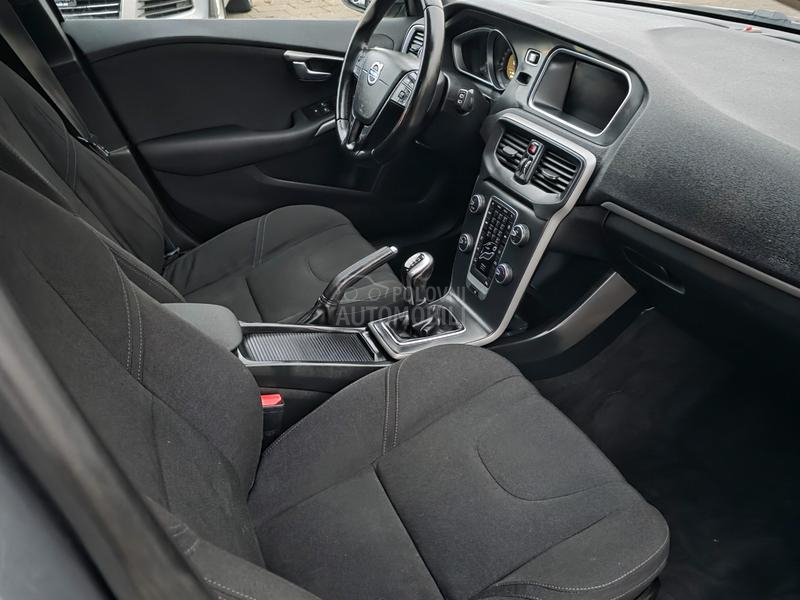 Volvo V40 1.6d NAV/SERVIS NA