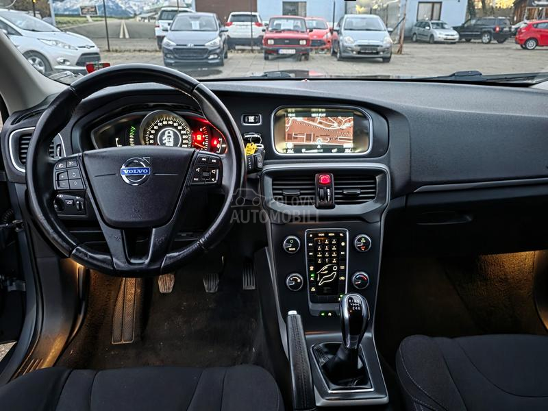Volvo V40 1.6d NAV/SERVIS NA