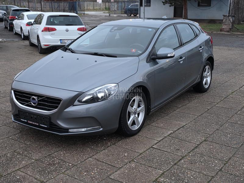 Volvo V40 1.6d NAV/SERVIS NA