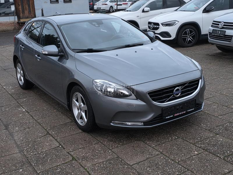 Volvo V40 1.6d NAV/SERVIS NA
