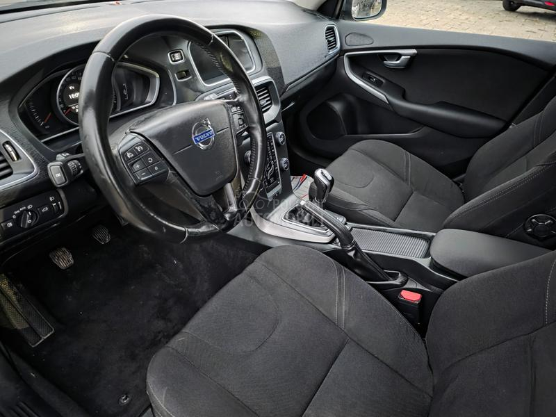 Volvo V40 1.6d NAV/SERVIS NA