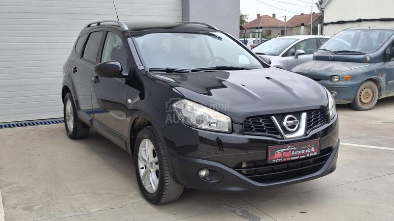 Nissan Qashqai + 2 2.0dci 4x4 PAANORAMA