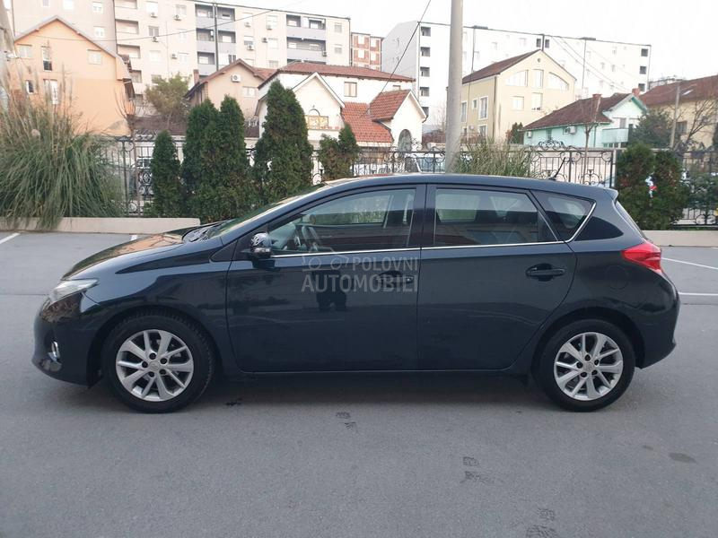 Toyota Auris 1.6