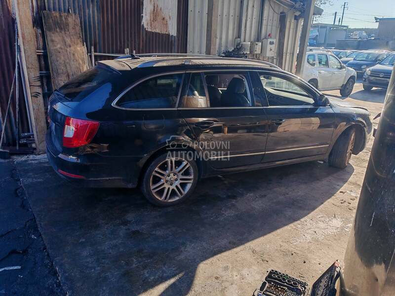 Škoda Superb 2011. god. -  kompletan auto u delovima
