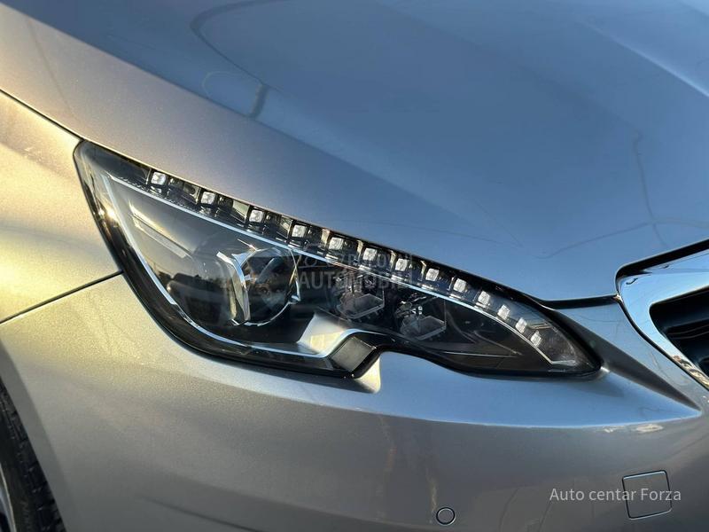 Peugeot 308 A U T / L E D / N OV