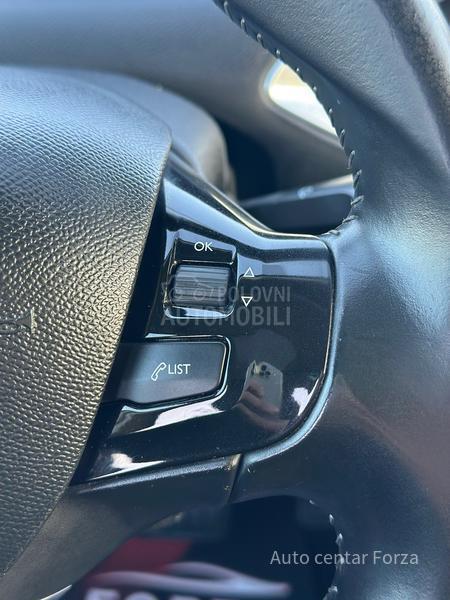 Peugeot 308 A U T / L E D / N OV