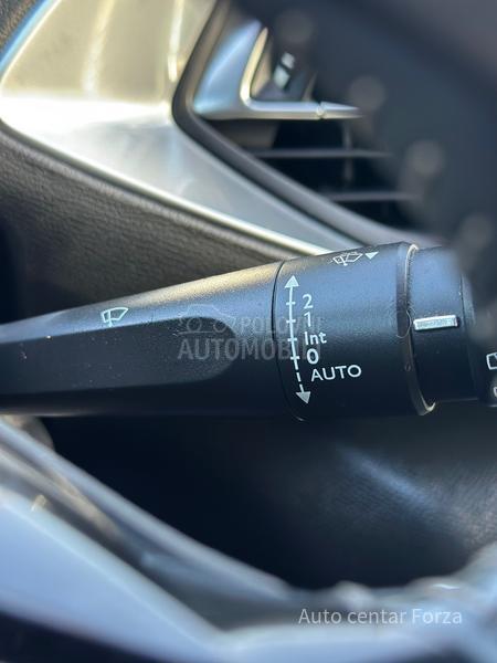 Peugeot 308 A U T / L E D / N OV