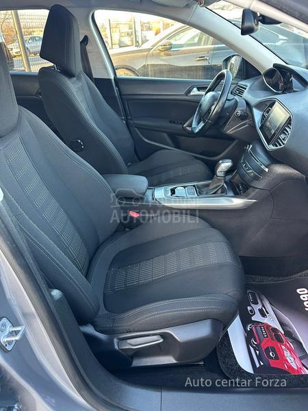 Peugeot 308 A U T / L E D / N OV