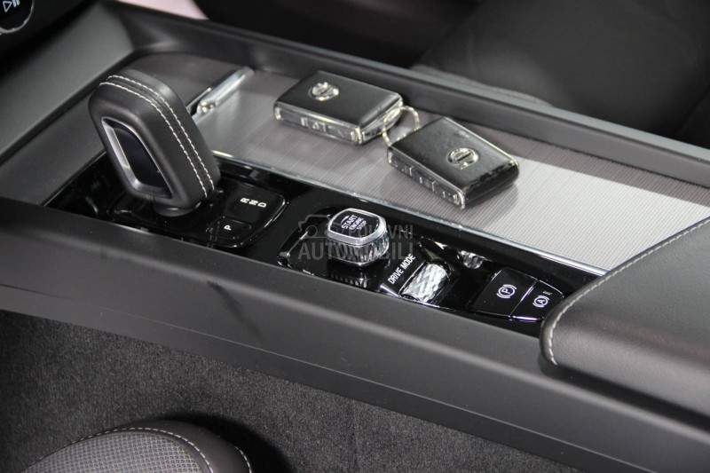 Volvo XC60 RADA OD312/B5 235AWD