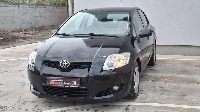 Toyota Auris 1.4D4-D Luna