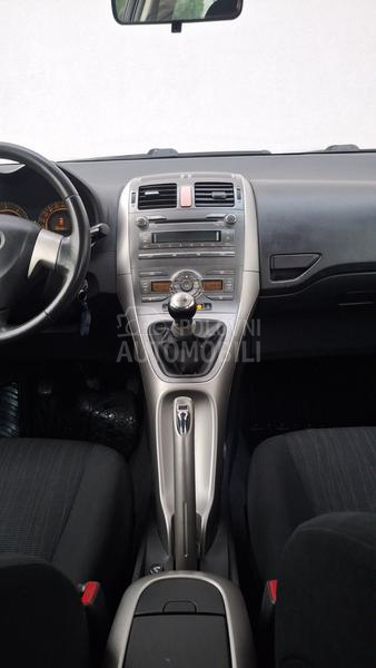 Toyota Auris 1.4D4-D Luna