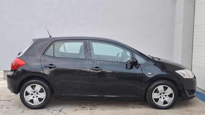 Toyota Auris 1.4D4-D Luna