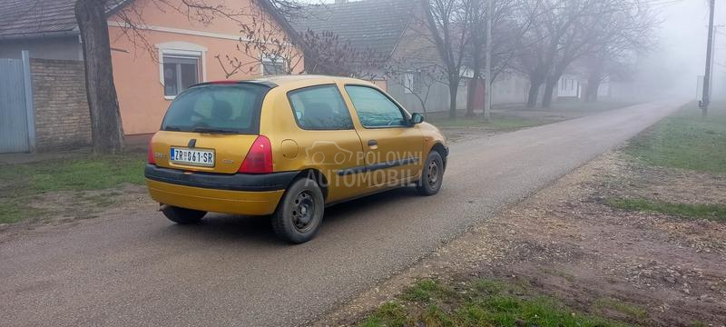 Renault Clio 