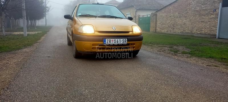 Renault Clio 