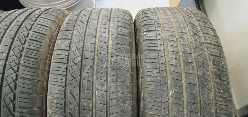 Dunlop 235/60 R18 Zimska