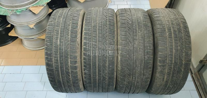 Dunlop 235/60 R18 Zimska